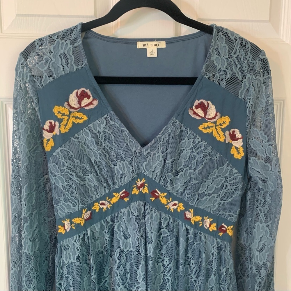Miami Blue Lace Floral Embroidered V-Neck Long Sleeve Dress, size S - Picture 4 of 11